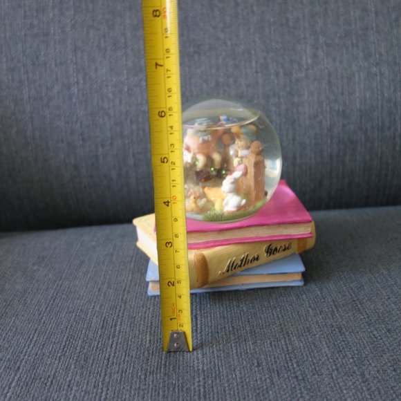 Nursery Rhyme Musical Snow Globe Mother Goose 3 Little Pigs Humpty Dumpty - Picture 15 of 15